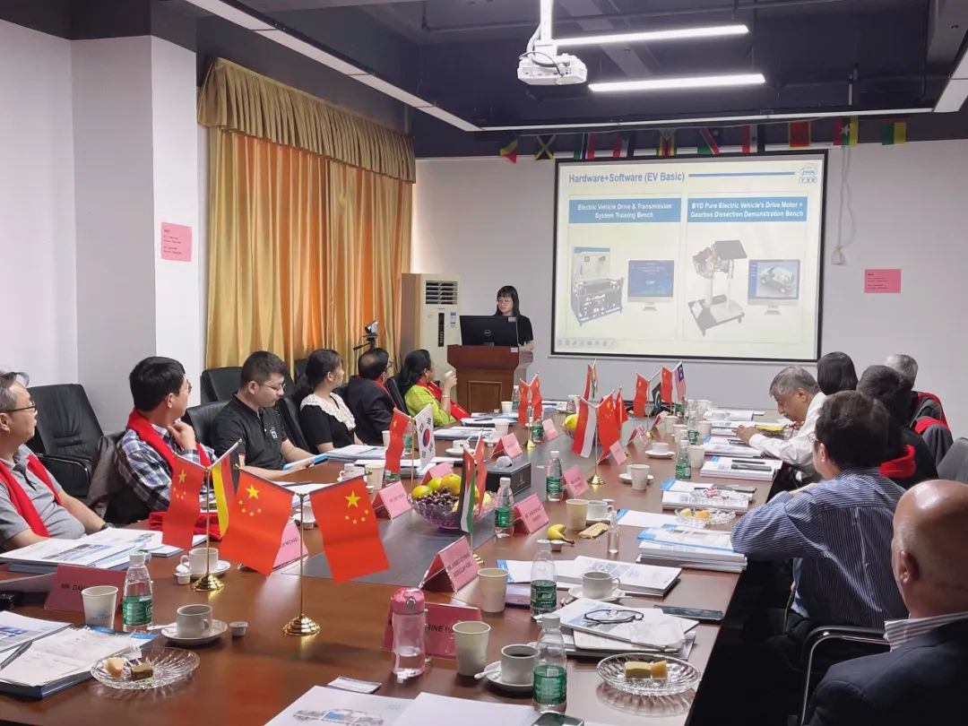 深圳風(fēng)向標(biāo)教育資源股份有限公司 深圳風(fēng)向標(biāo)教育資源股份有限公司