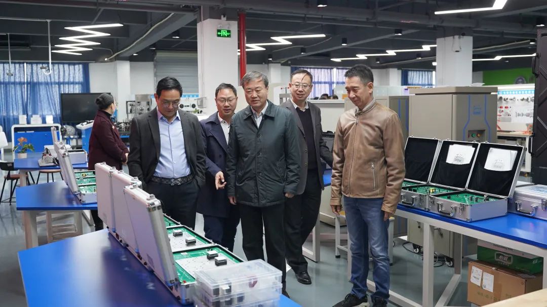 深圳風向標教育資源股份有限公司 深圳風向標教育資源股份有限公司